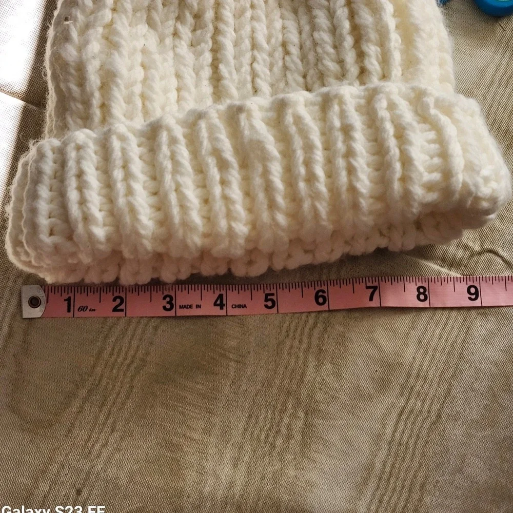 Free People Beanie‎ Women OS White Chunky Knit Faux Fur Pom Pom Hat⁹